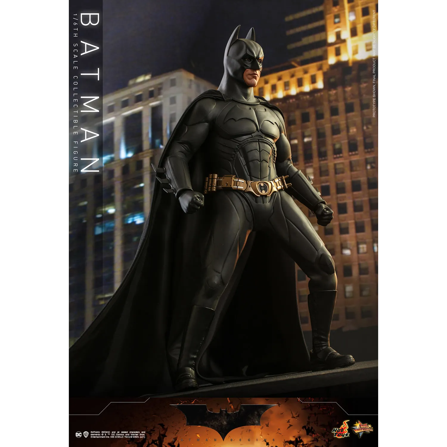 BATMAN BEGINS: Batman 1/6th Scale Collectible Figure
