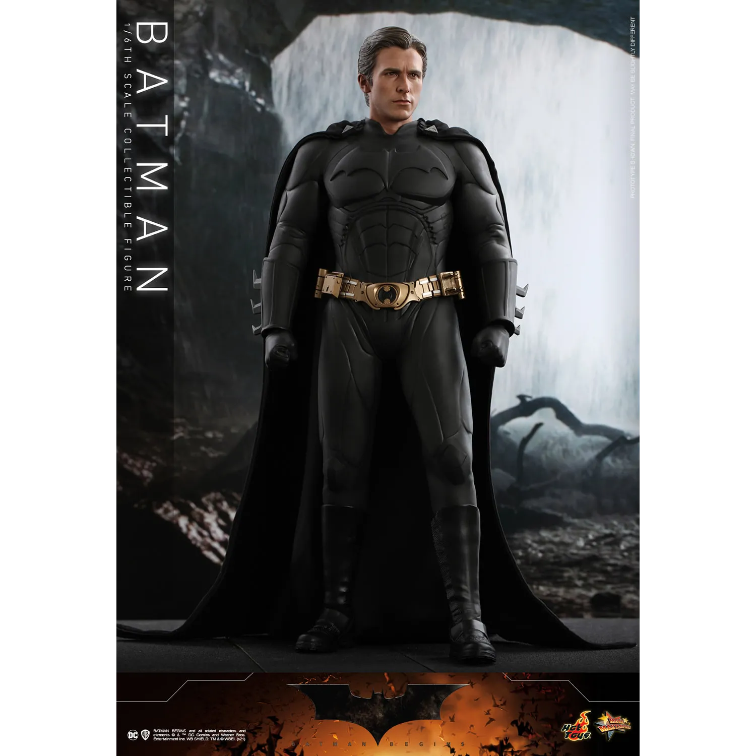 BATMAN BEGINS: Batman 1/6th Scale Collectible Figure
