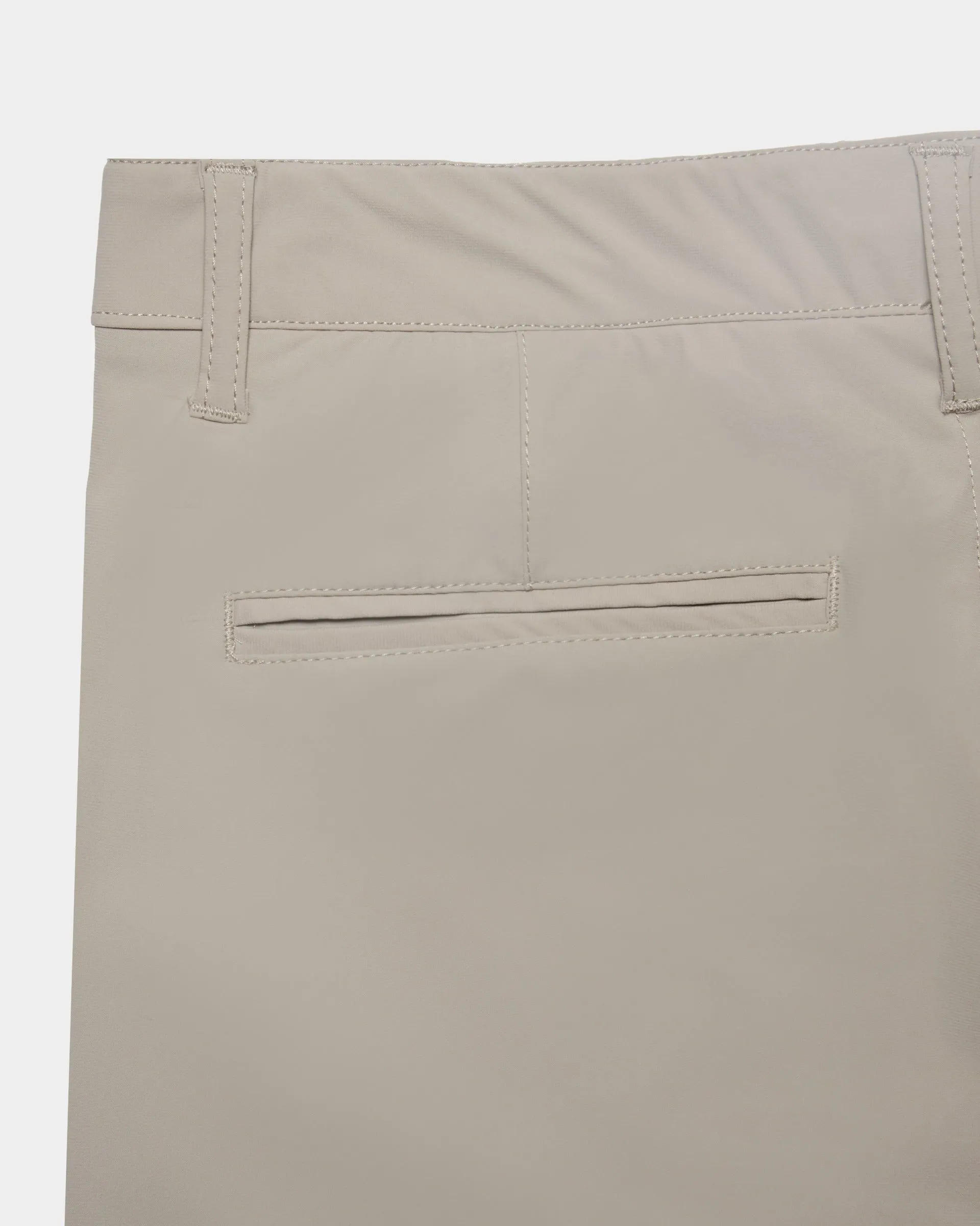 Fairway Performance Shorts - Beige