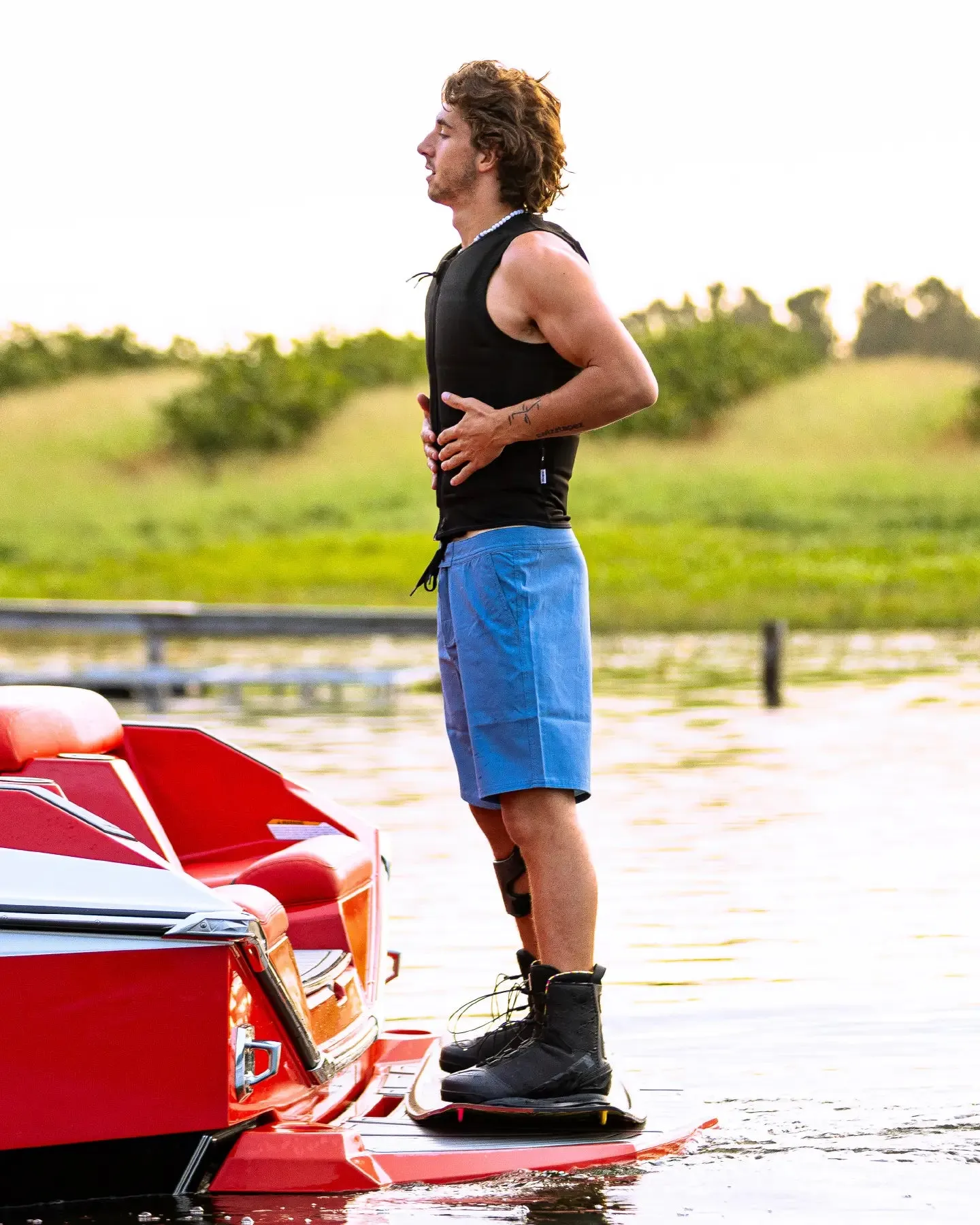 Follow Vid Impact Vest - Black