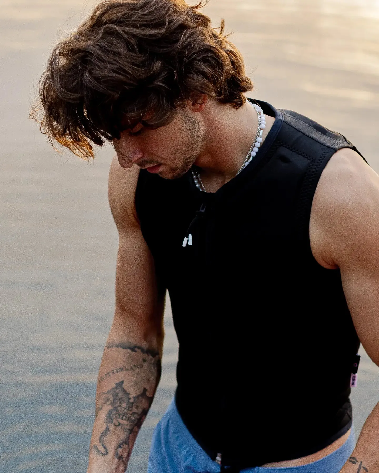 Follow Vid Impact Vest - Black